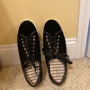 Women’s Vionic Black Lace Up Shoes Size 11